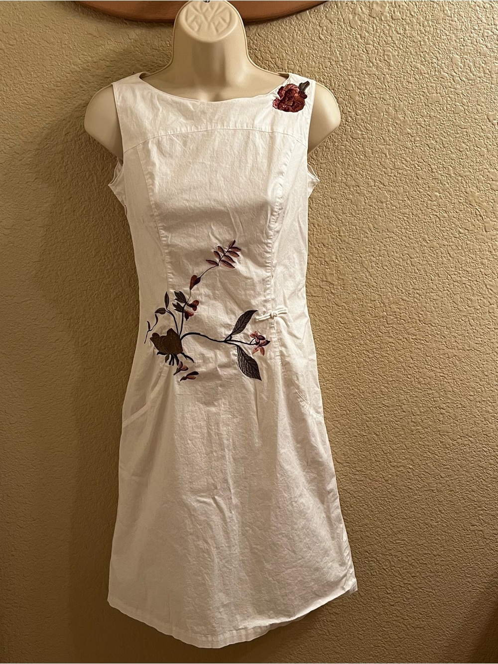 White Sleeveless Embroidered Floral Dress
